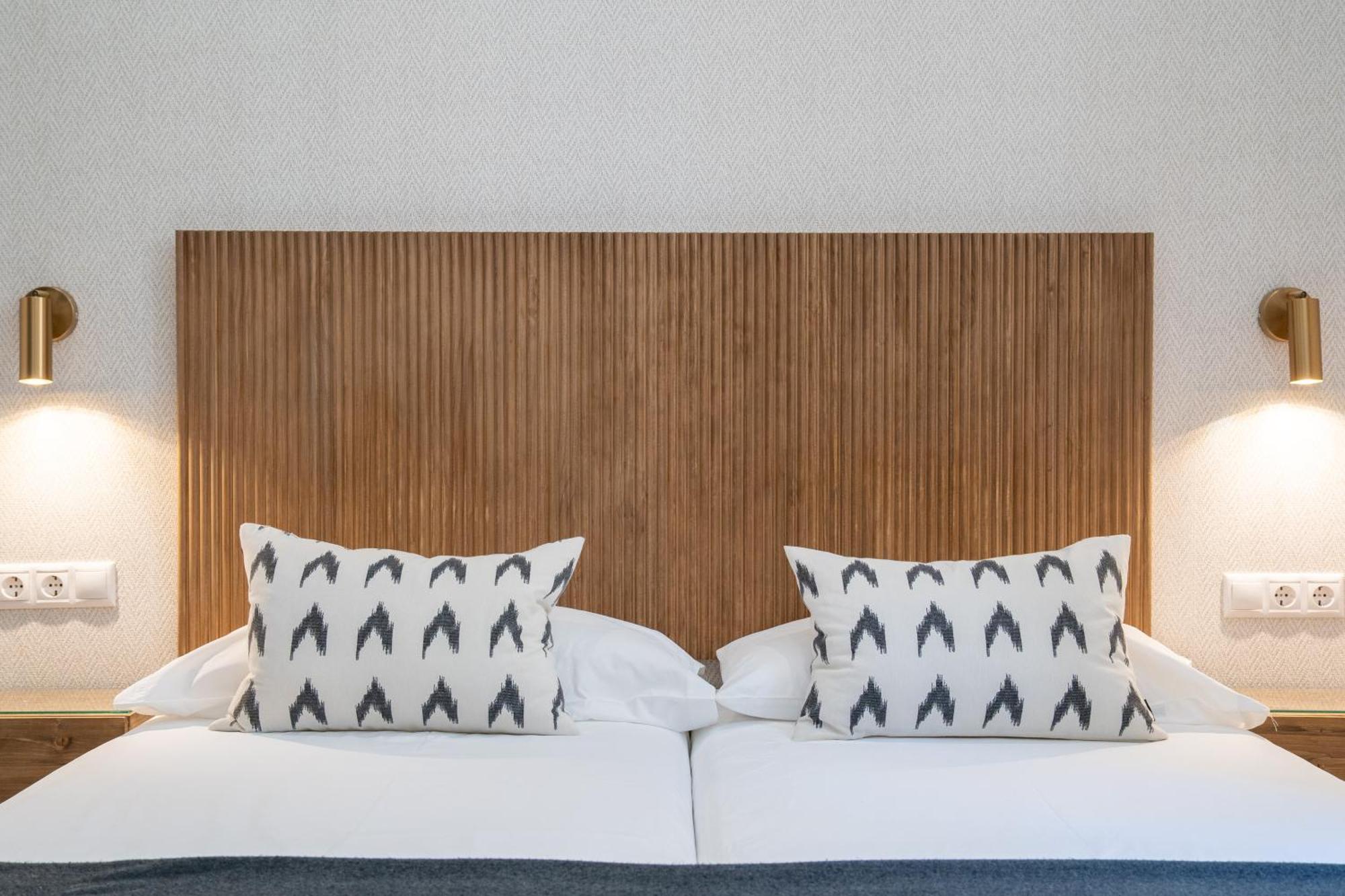 La Siesta De Picasso Hotel Малага Екстериор снимка